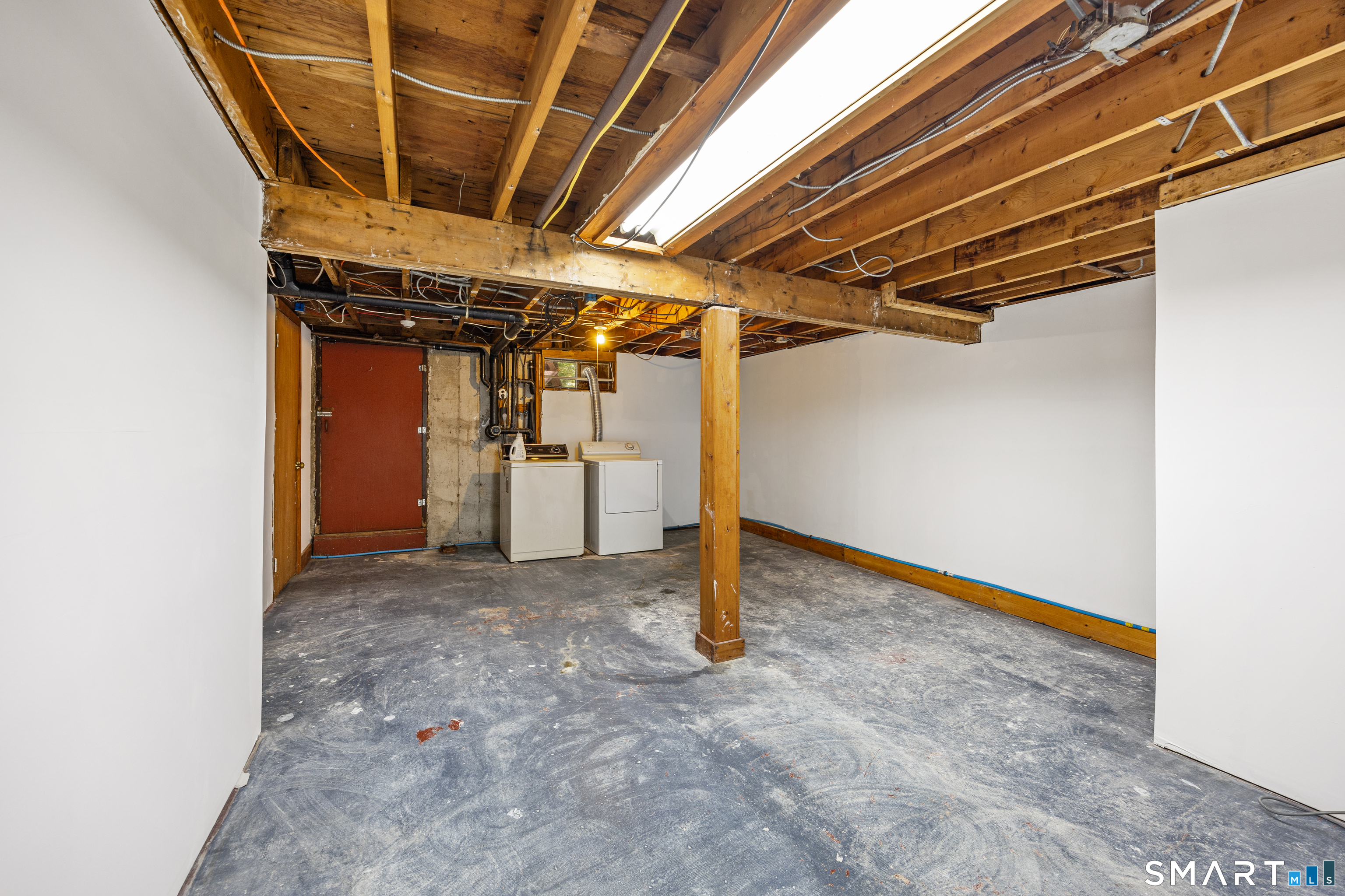 19 Oak Street Wallingford CT 06492