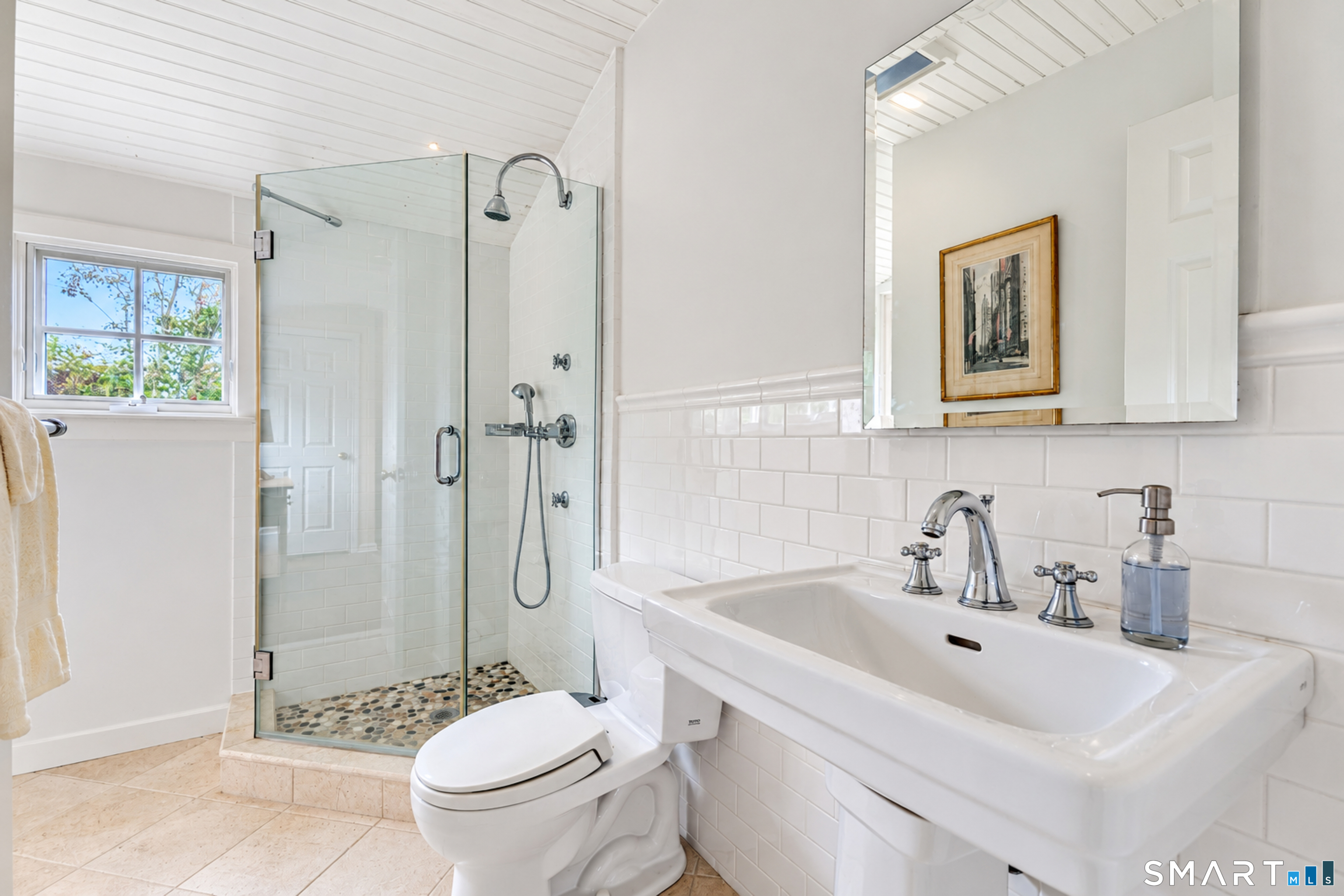31 Neptune Avenue Madison CT 06443