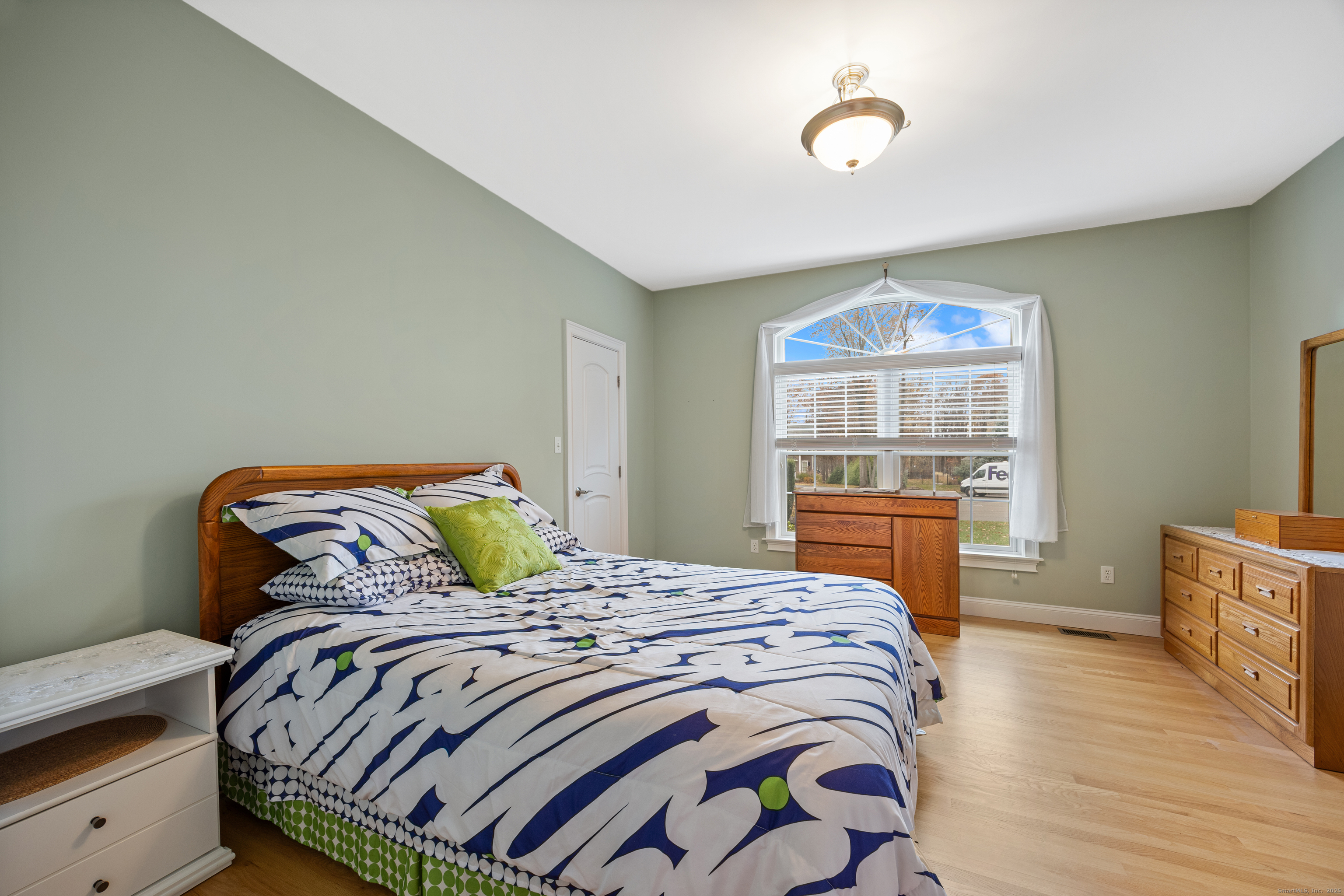 17 Silver Oak Circle Southington CT 06489