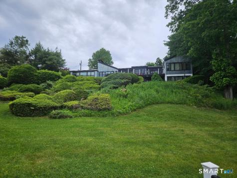 68 Arrowhead Road Brookfield CT 06804