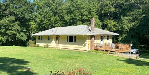 10 Navratil Road Willington CT 06279