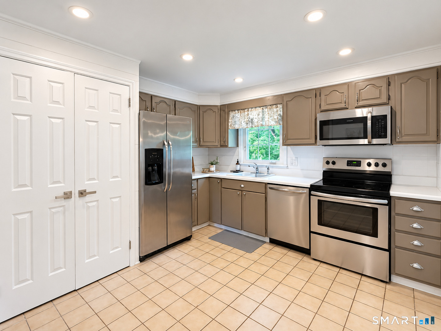 70 Dannell Drive Stamford CT 06905