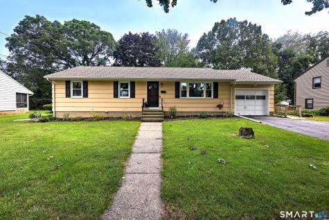 265 Arrowhead Place Stratford CT 06614