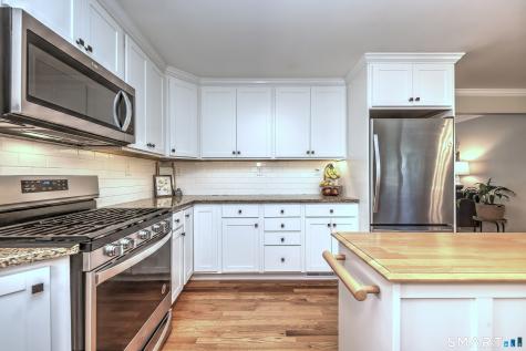 265 Arrowhead Place Stratford CT 06614