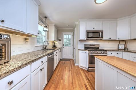 265 Arrowhead Place Stratford CT 06614