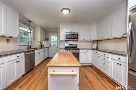 265 Arrowhead Place Stratford CT 06614