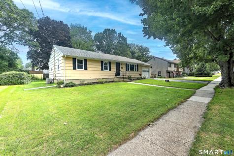 265 Arrowhead Place Stratford CT 06614