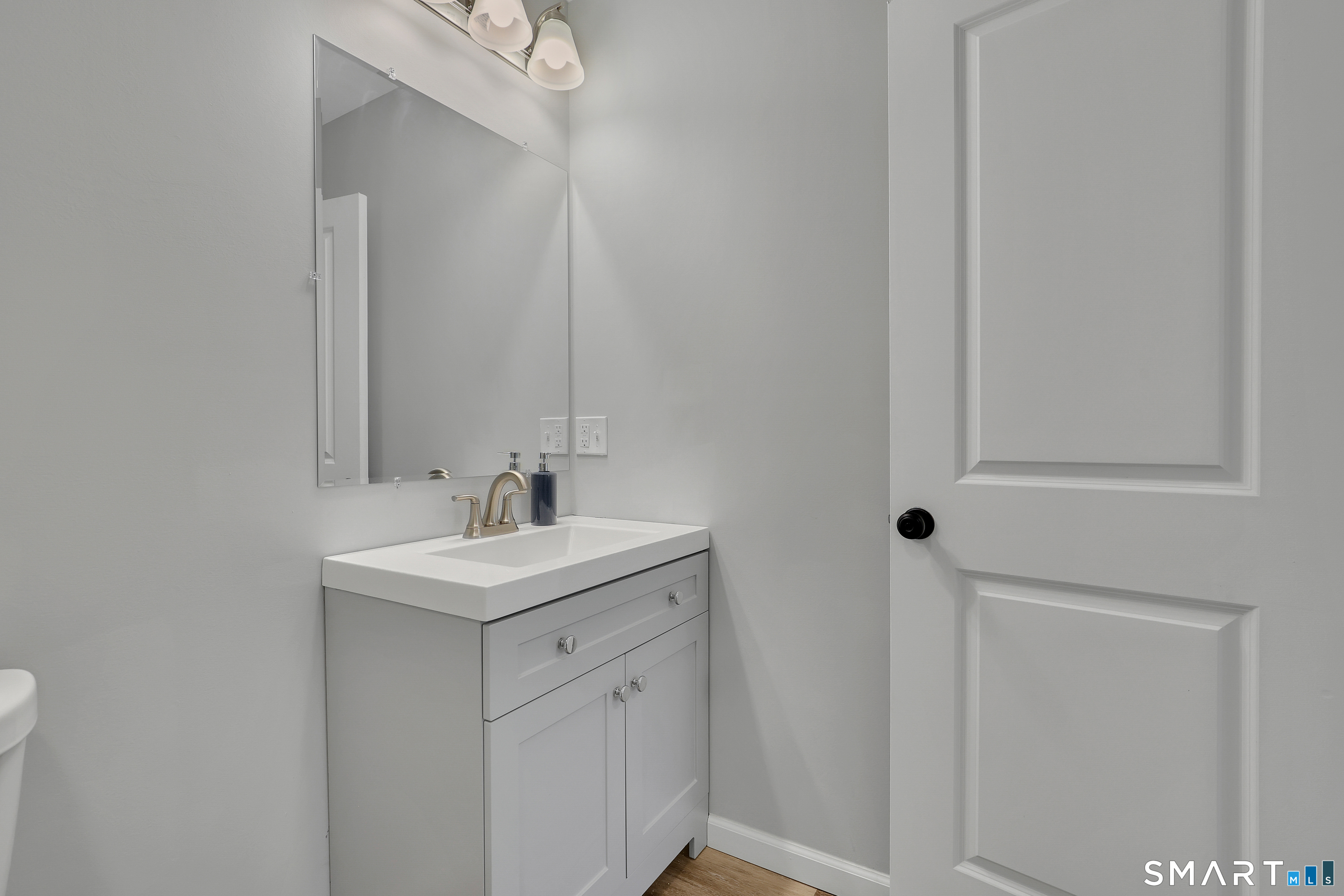 237 West Road East Haddam CT 06420