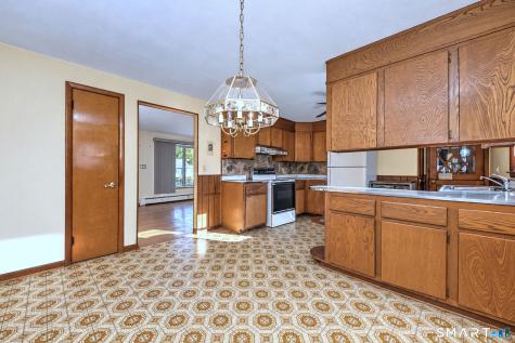 40 Nightingale Drive Stratford CT 06614