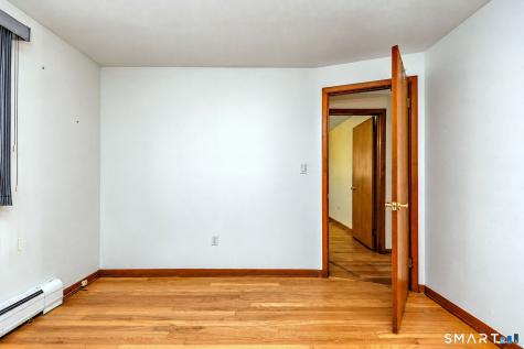 40 Nightingale Drive Stratford CT 06614