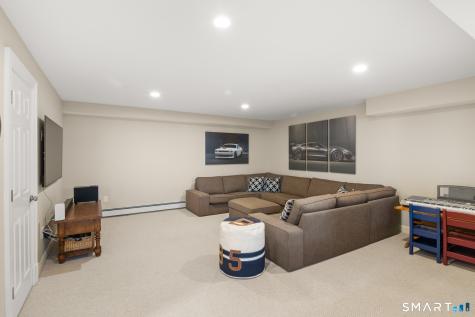 18 Thomasina Lane Darien CT 06820