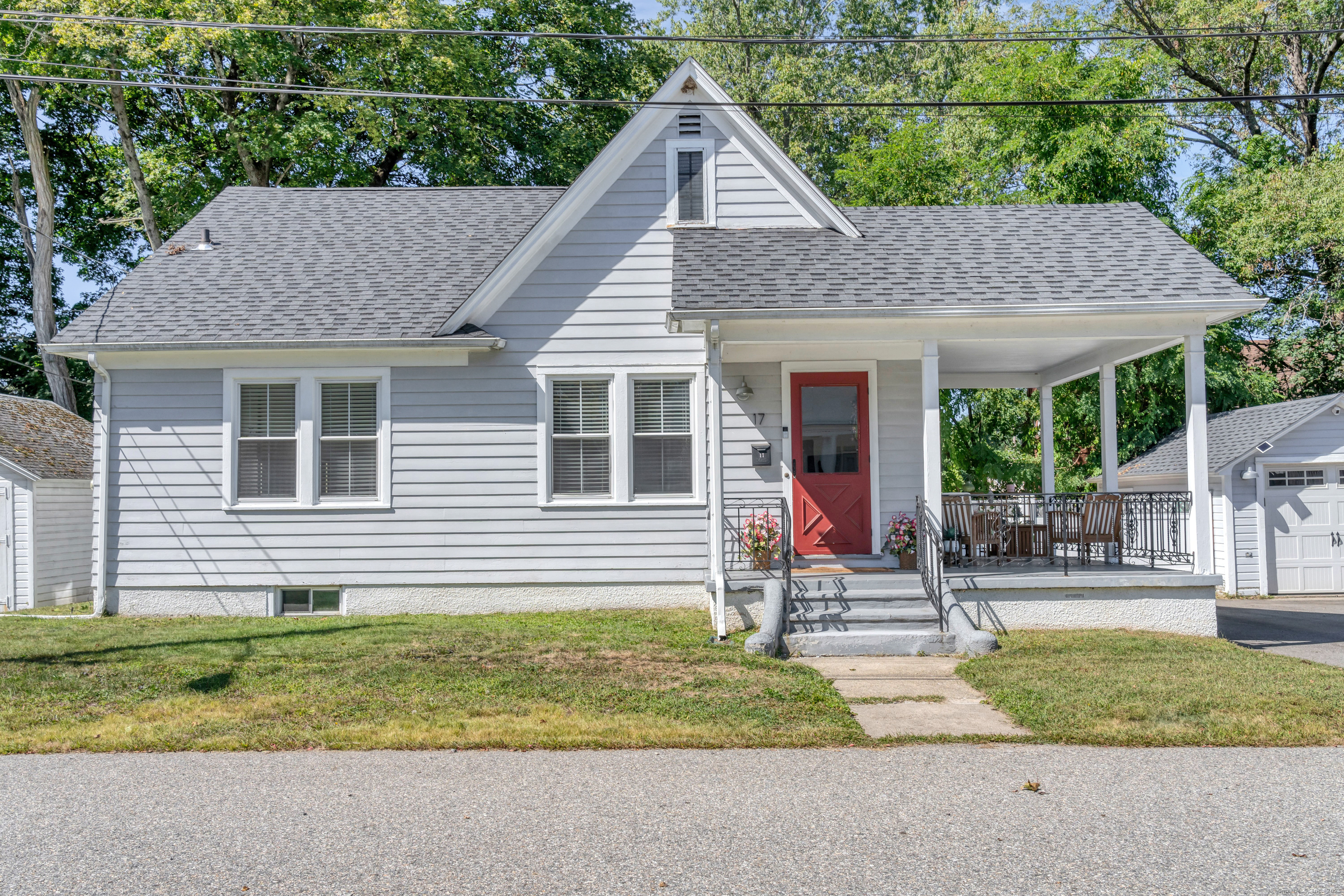 17 Grosvenor Place Norwich CT 06360