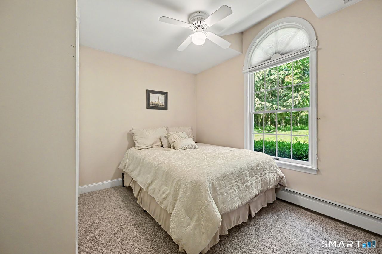 207 Grassy Hill Road Woodbury CT 06798
