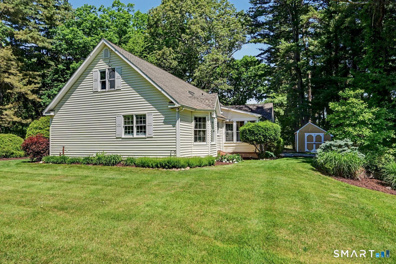 207 Grassy Hill Road Woodbury CT 06798