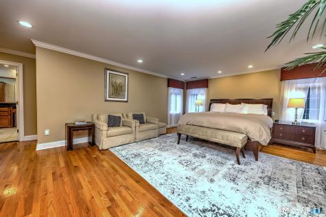 914 Rainbow Trail Orange CT 06477