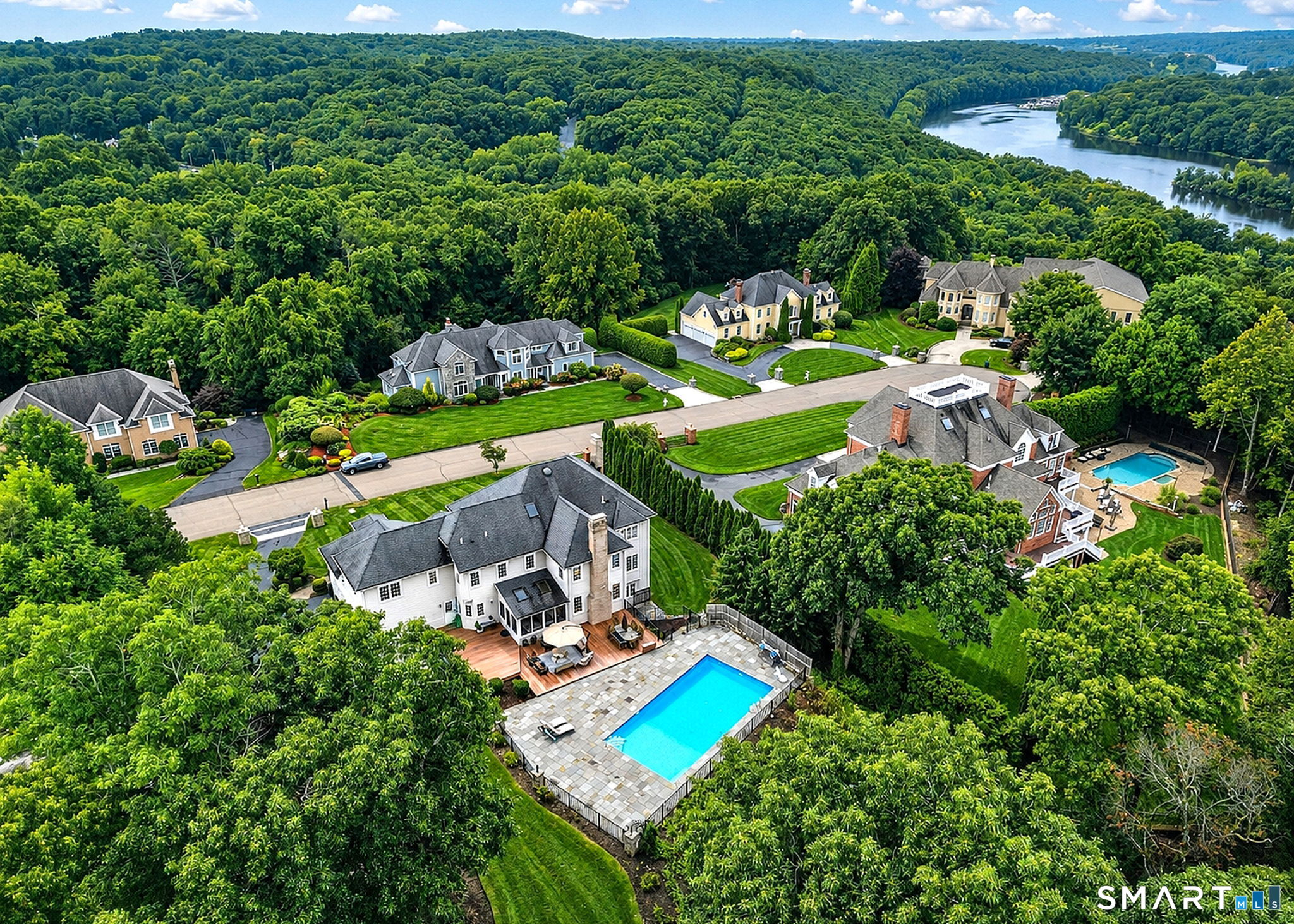 914 Rainbow Trail Orange CT 06477