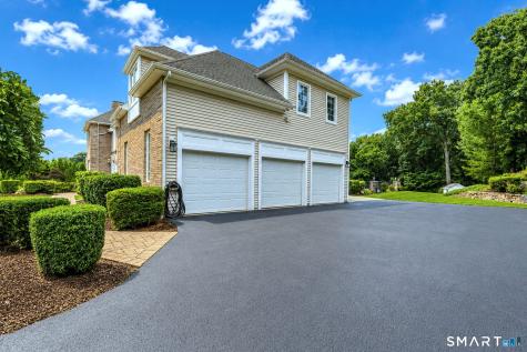 914 Rainbow Trail Orange CT 06477
