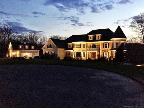 17 Serene Way Newtown CT 06470
