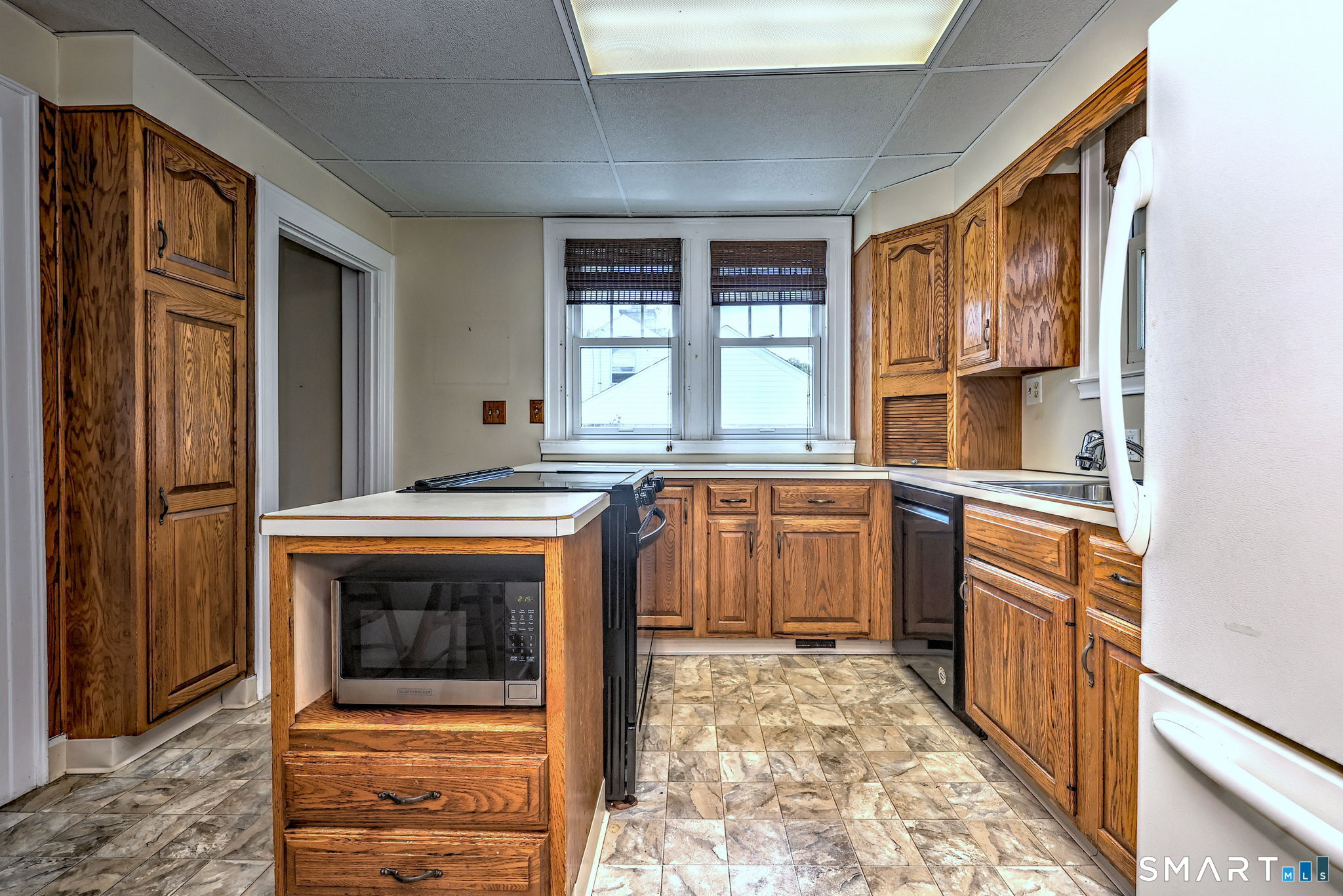 2642 Dixwell Avenue Hamden CT 06518