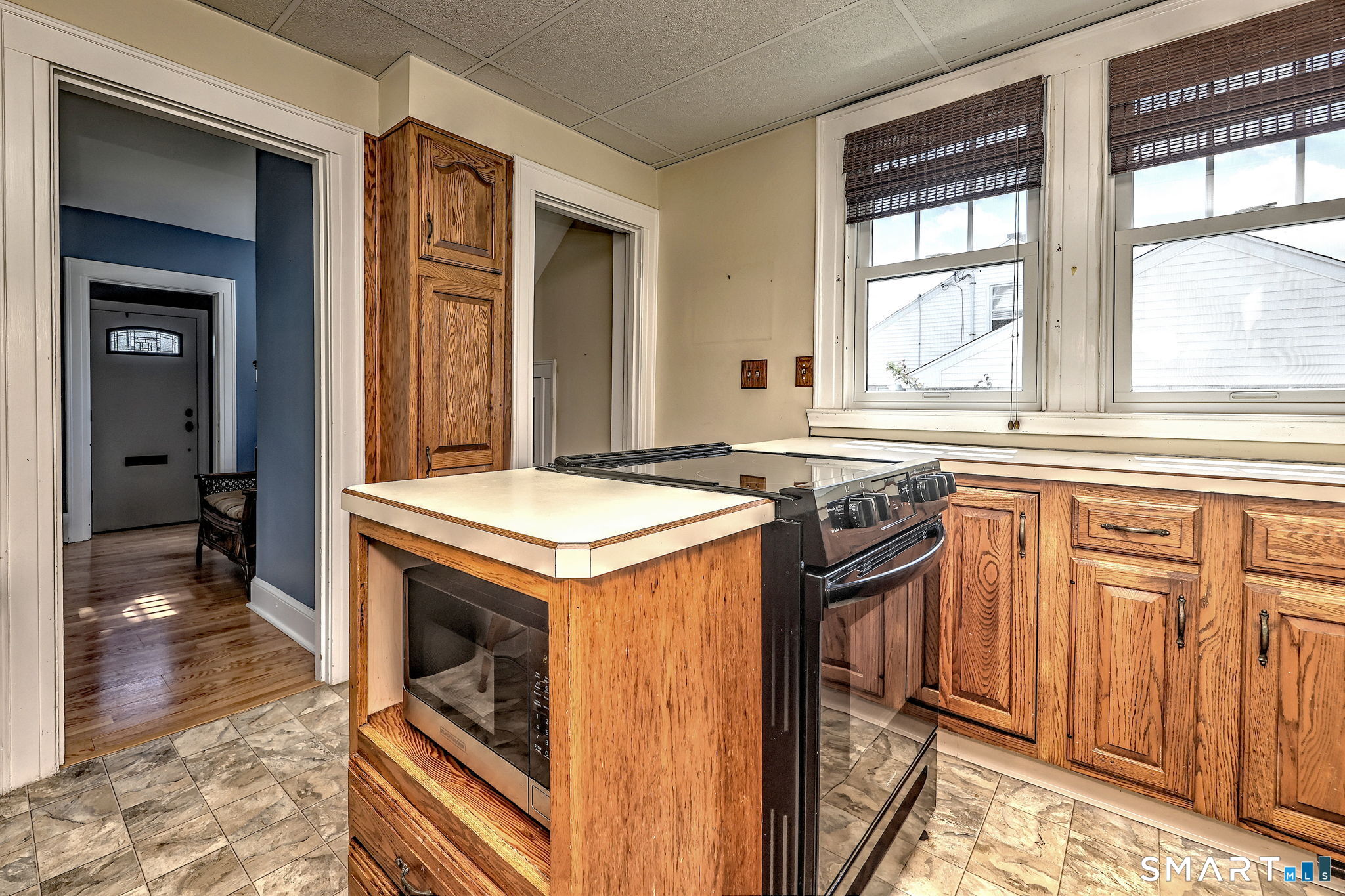 2642 Dixwell Avenue Hamden CT 06518