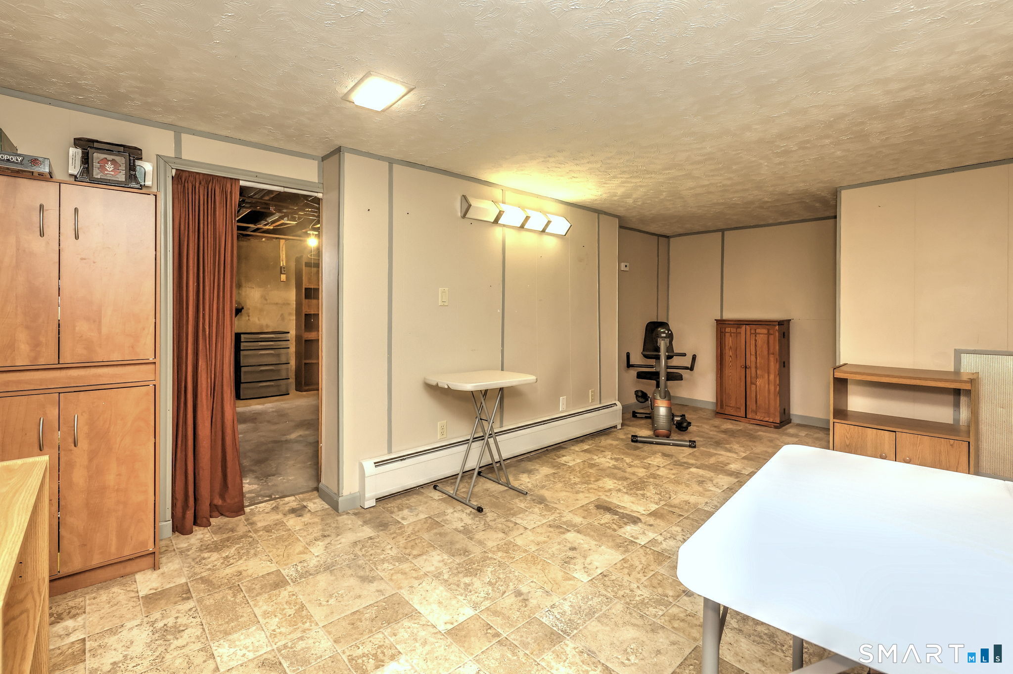 2642 Dixwell Avenue Hamden CT 06518