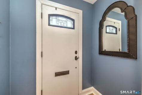 2642 Dixwell Avenue Hamden CT 06518