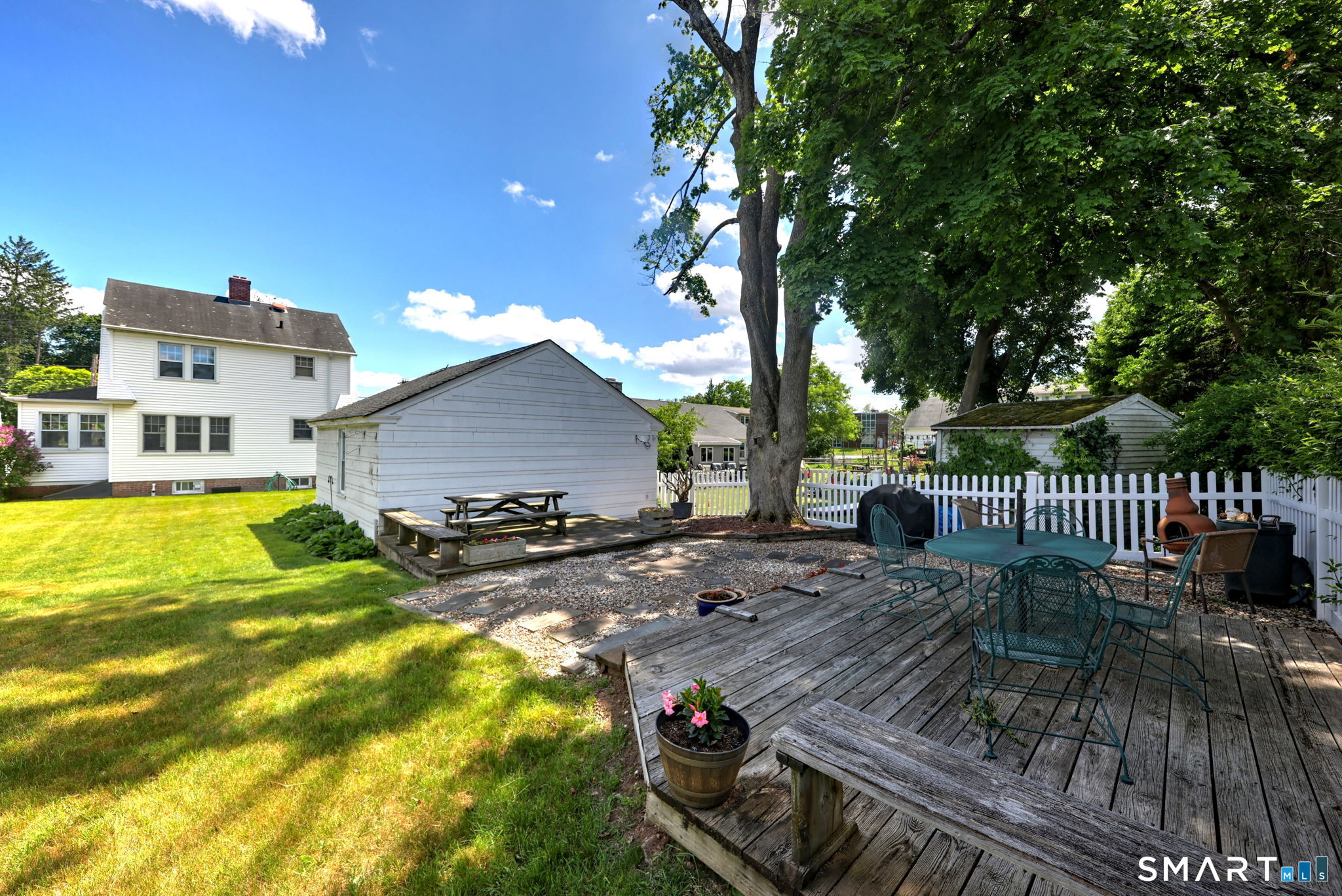 2642 Dixwell Avenue Hamden CT 06518