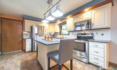 41 Harvest Wood Road Middlefield CT 06481