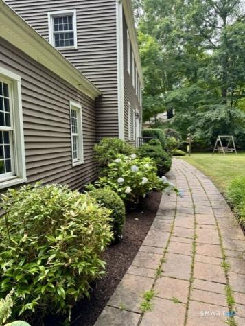 41 Harvest Wood Road Middlefield CT 06481