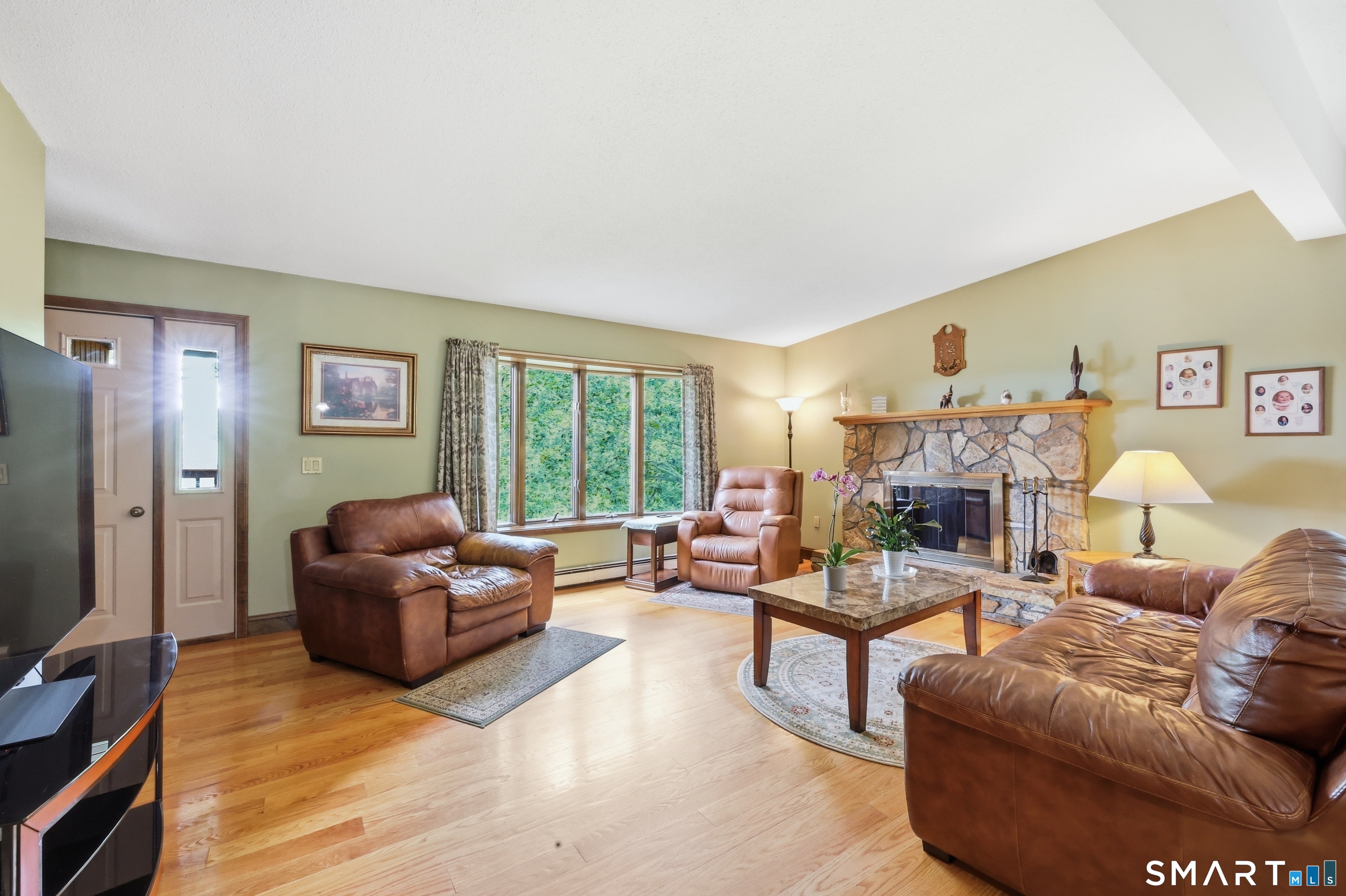 229 Deepwood Drive Lebanon CT 06249