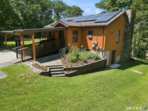 229 Deepwood Drive Lebanon CT 06249