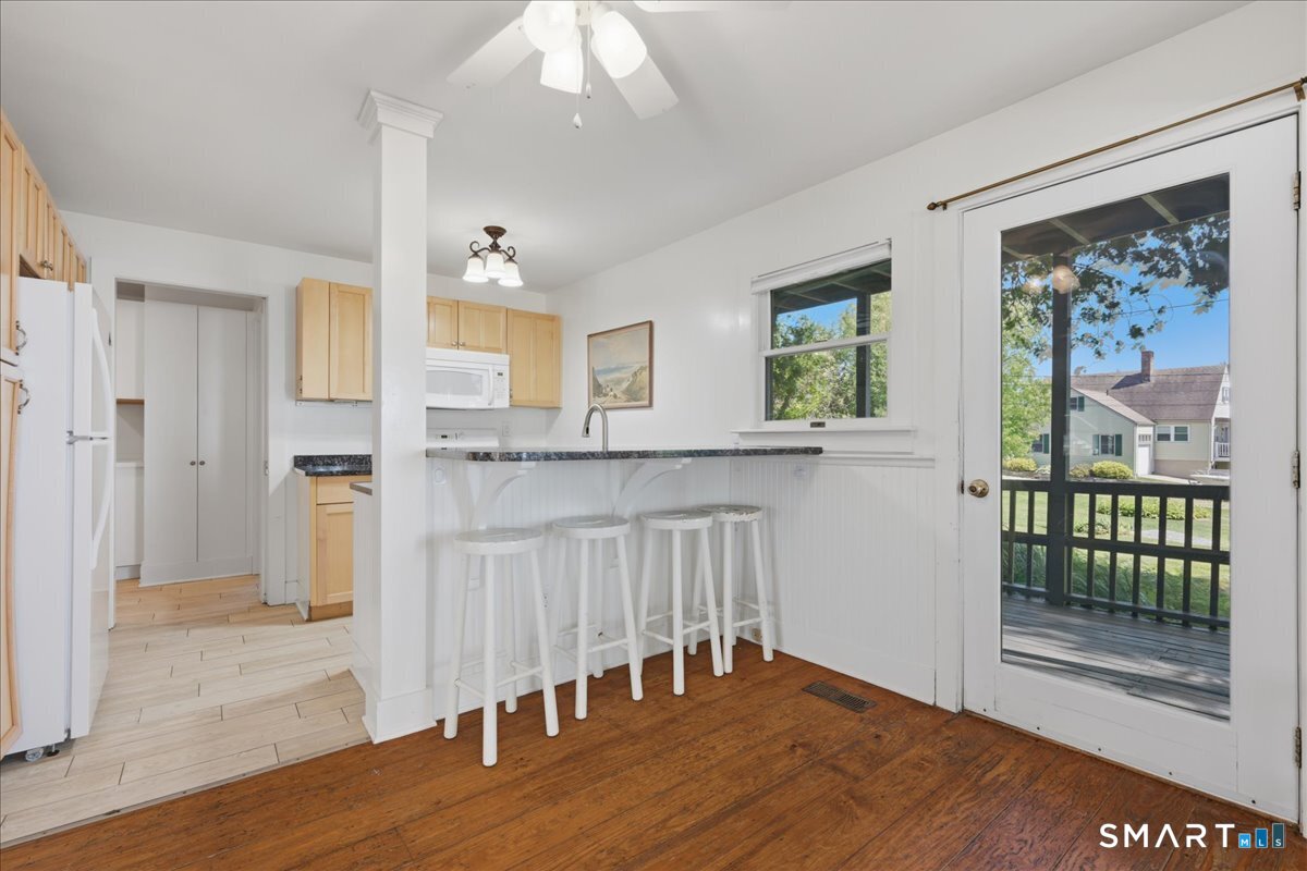 6 Hopkins Street Stonington CT 06378
