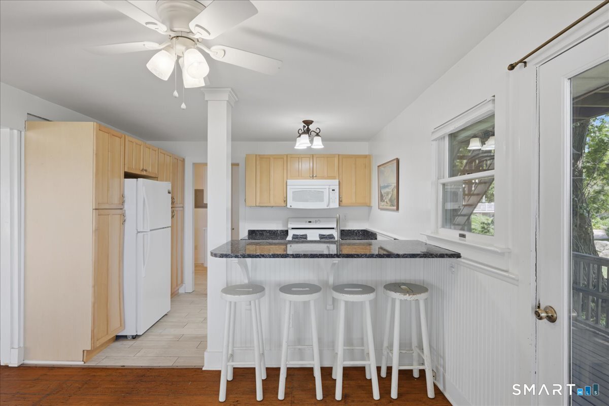 6 Hopkins Street Stonington CT 06378