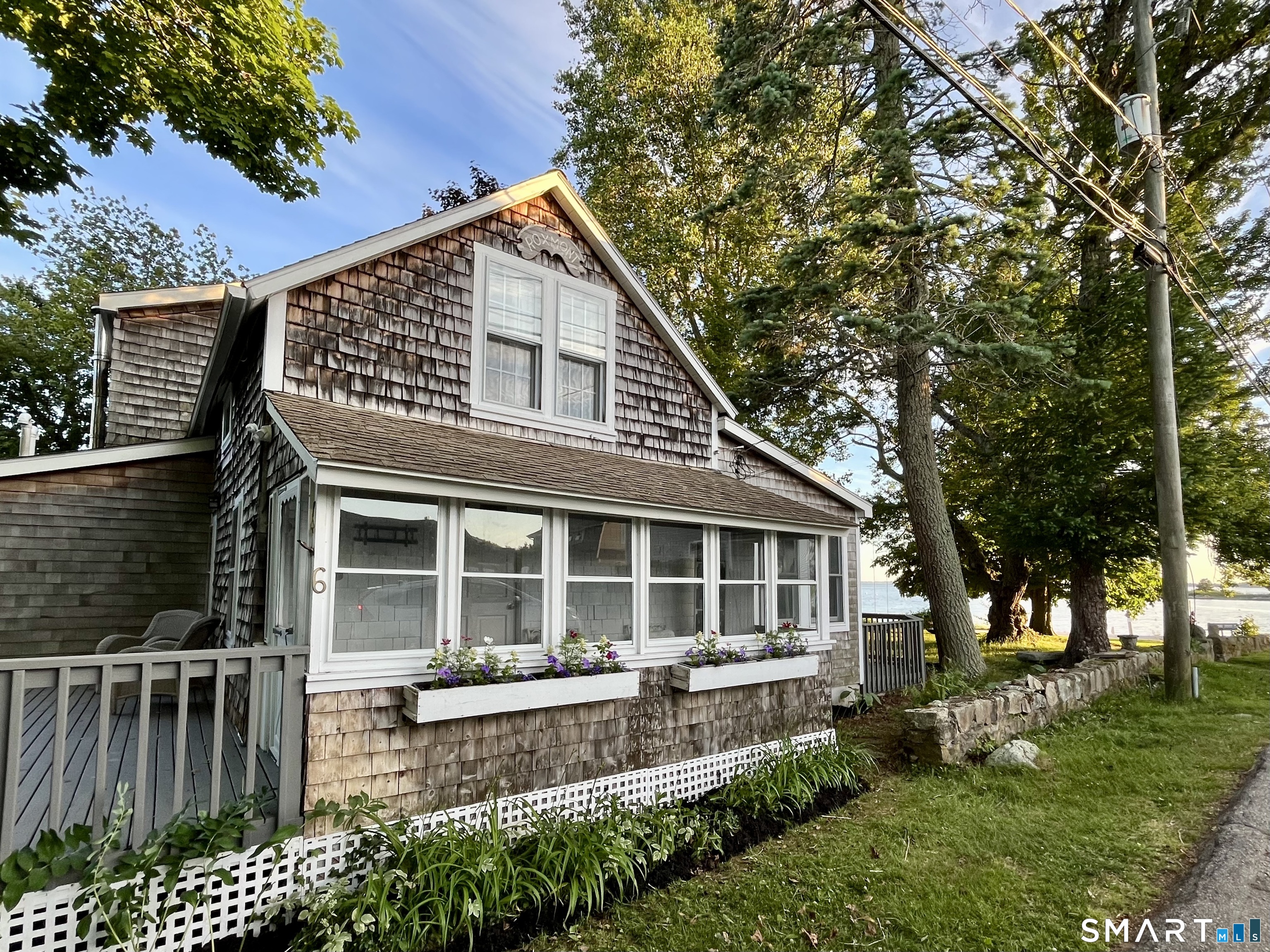 6 Hopkins Street Stonington CT 06378