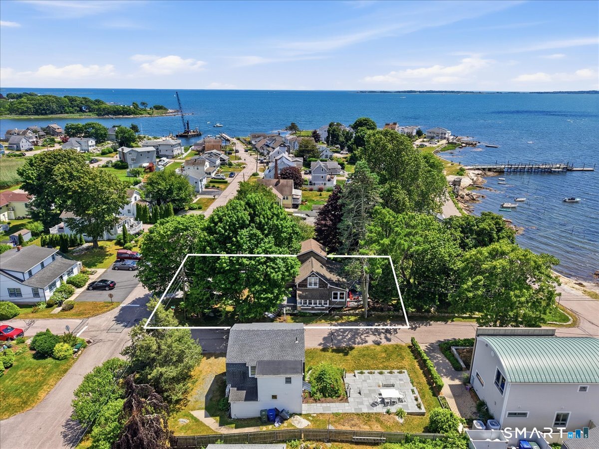 6 Hopkins Street Stonington CT 06378
