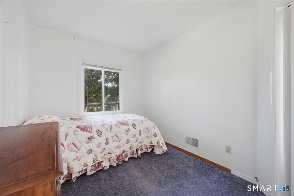 6 Hopkins Street Stonington CT 06378