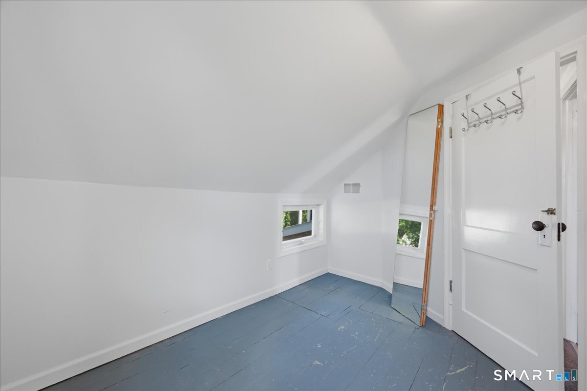 6 Hopkins Street Stonington CT 06378