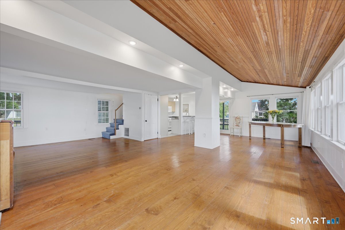 6 Hopkins Street Stonington CT 06378