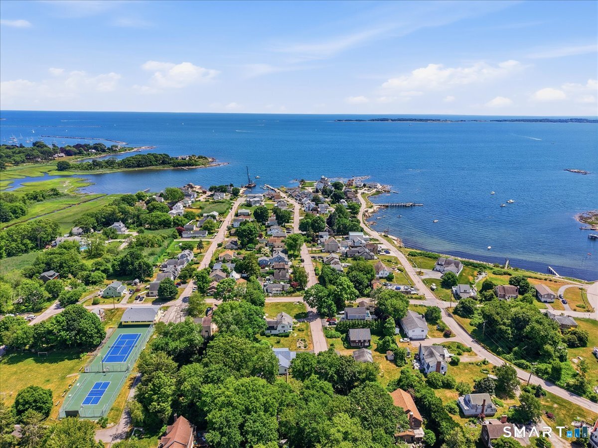 6 Hopkins Street Stonington CT 06378