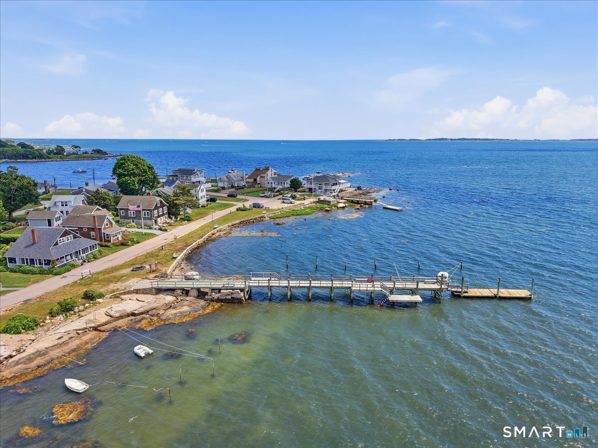 6 Hopkins Street Stonington CT 06378