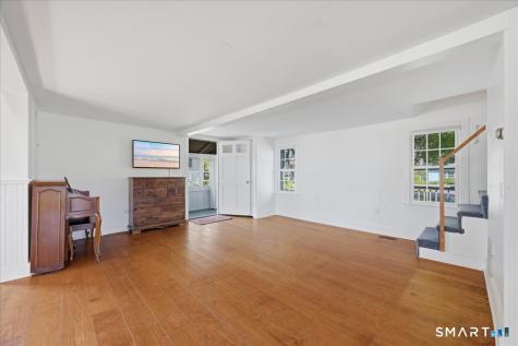 6 Hopkins Street Stonington CT 06378