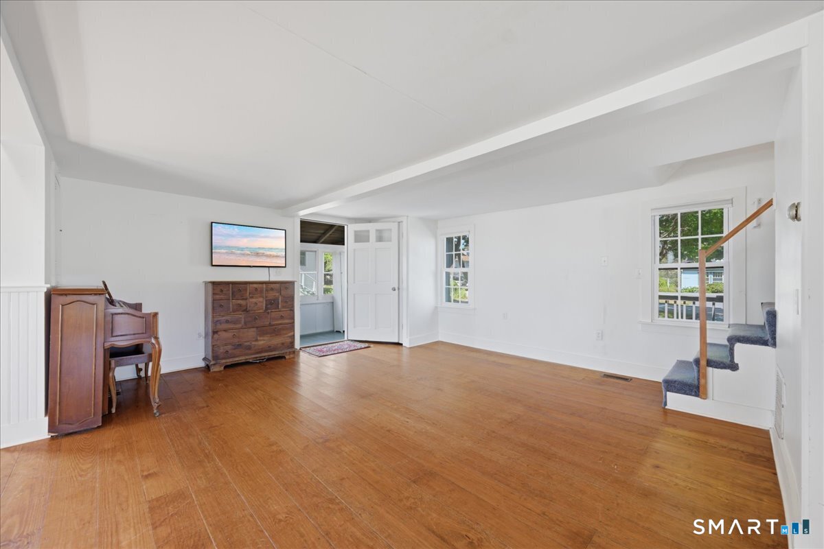 6 Hopkins Street Stonington CT 06378