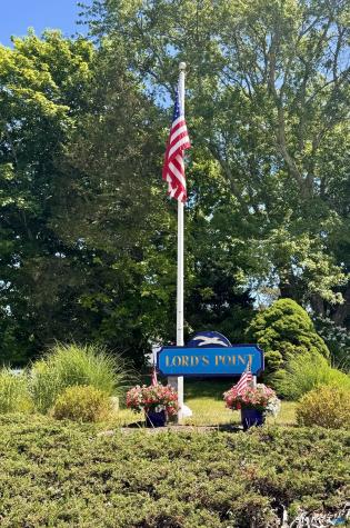 6 Hopkins Street Stonington CT 06378