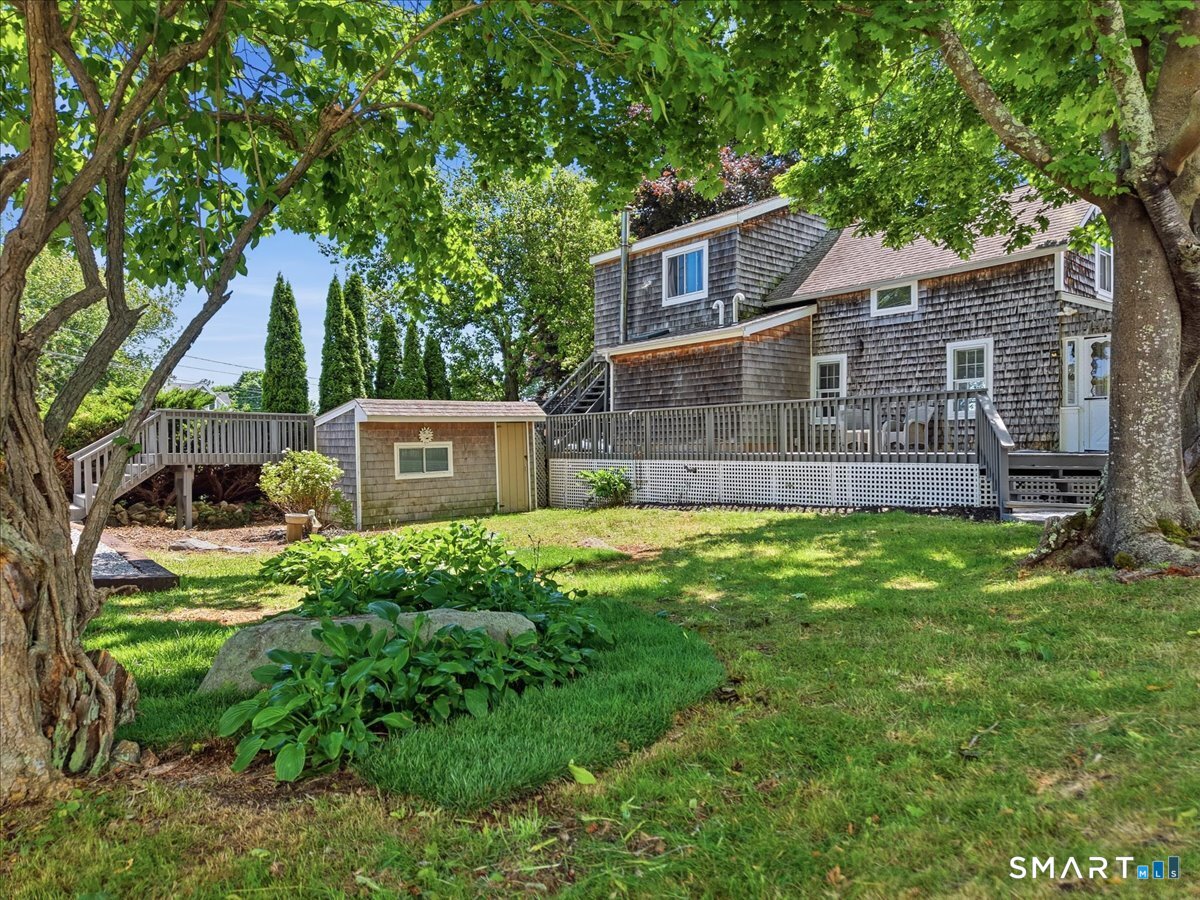 6 Hopkins Street Stonington CT 06378