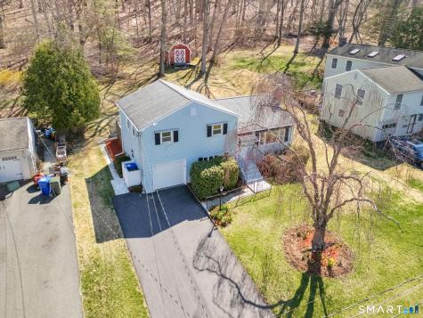 203 Brentwood Road Newington CT 06111