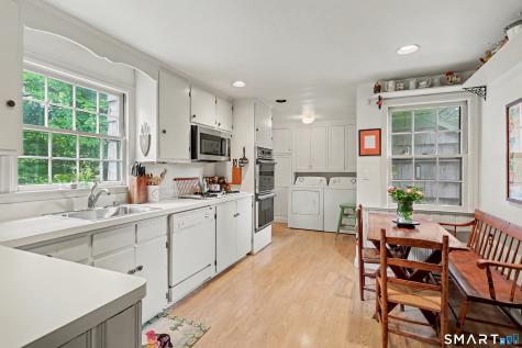 240 North Cedar Road Fairfield CT 06824