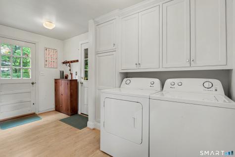 240 North Cedar Road Fairfield CT 06824