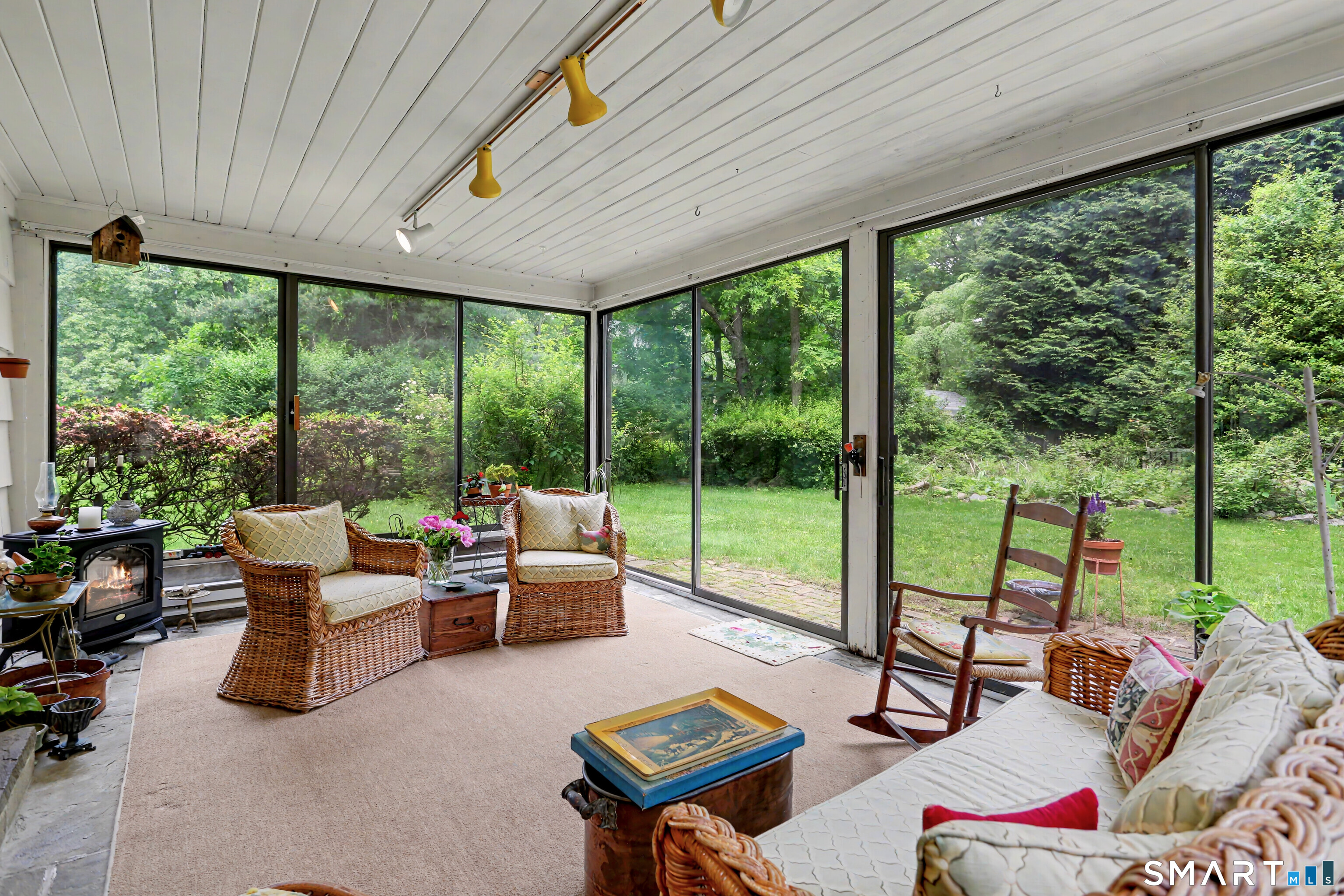 240 North Cedar Road Fairfield CT 06824