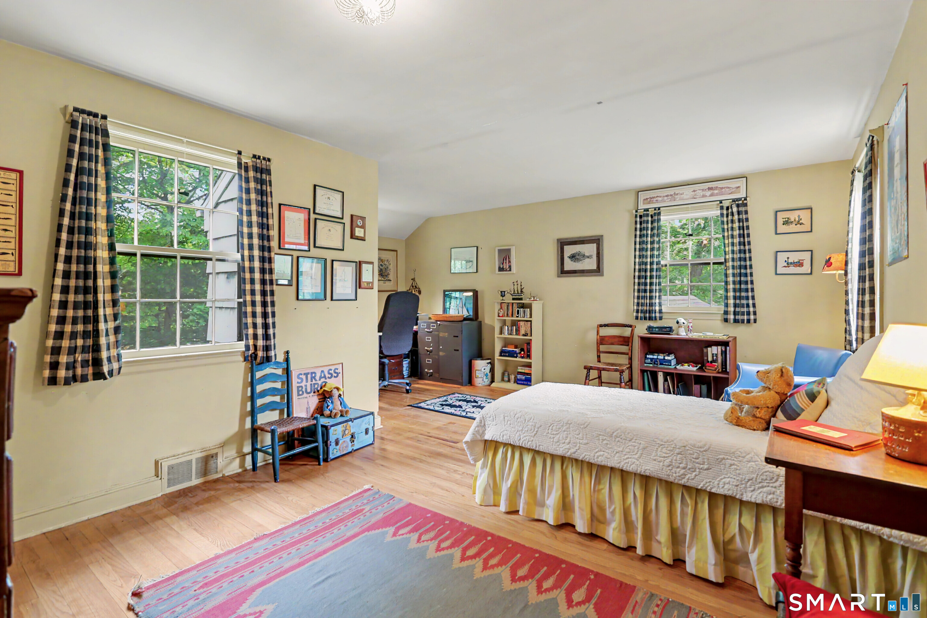 240 North Cedar Road Fairfield CT 06824