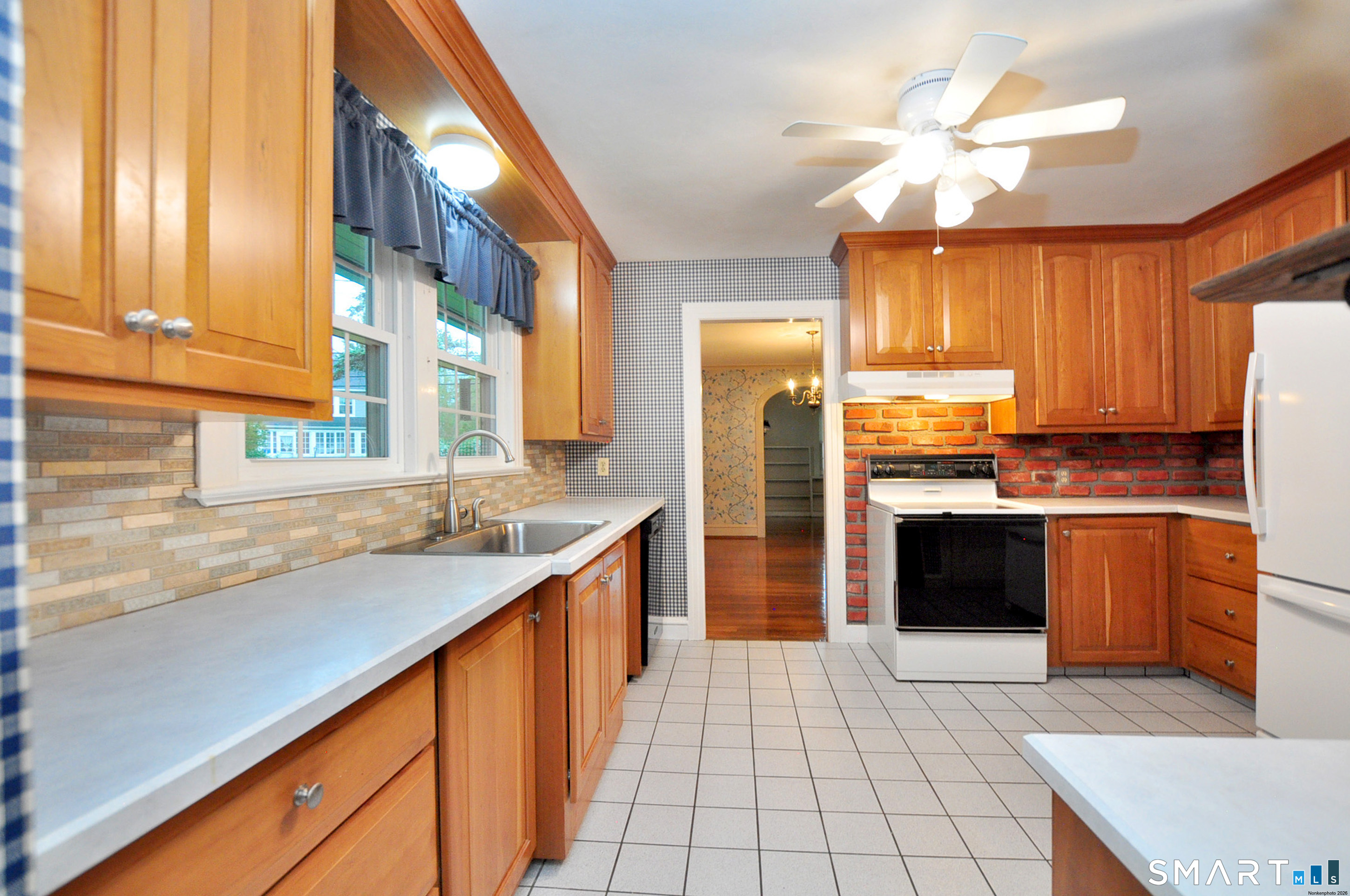 10 Harvey Road Windsor CT 06095